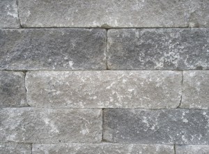 Splitrock XL 15x15x60cm Concrete Getrommeld A. van Elk BV